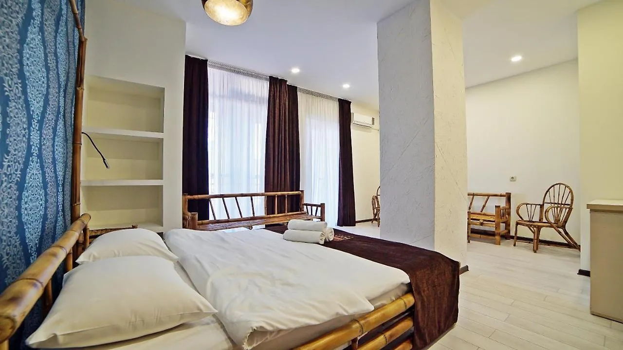 Mardi Plaza Hotel 3*, Batumi