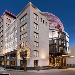 מלון Wyndham Grand